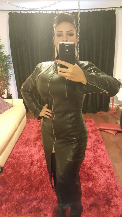 ezada sinn|Ezada Sinn gives that sorta look in leather! [GIF]